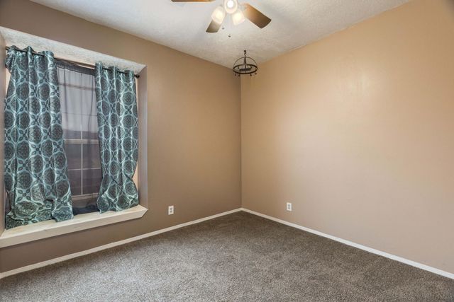 7228 Spruce Mountain Loop NE, Rio Rancho, NM 87144