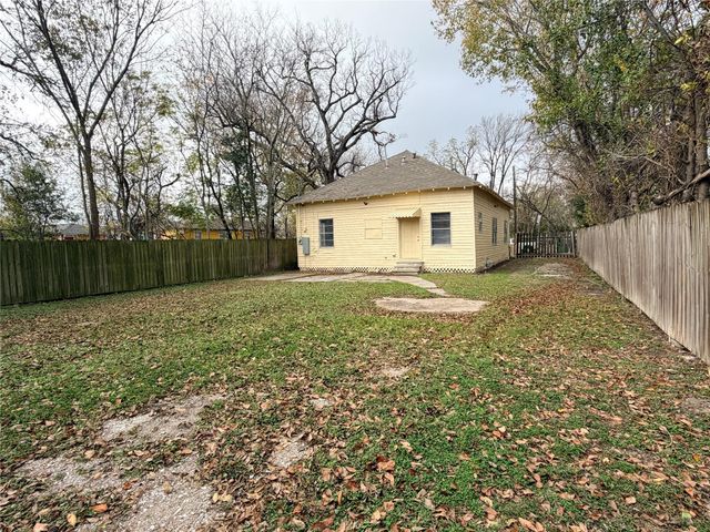 2212 Semmes Street, Houston, TX 77026