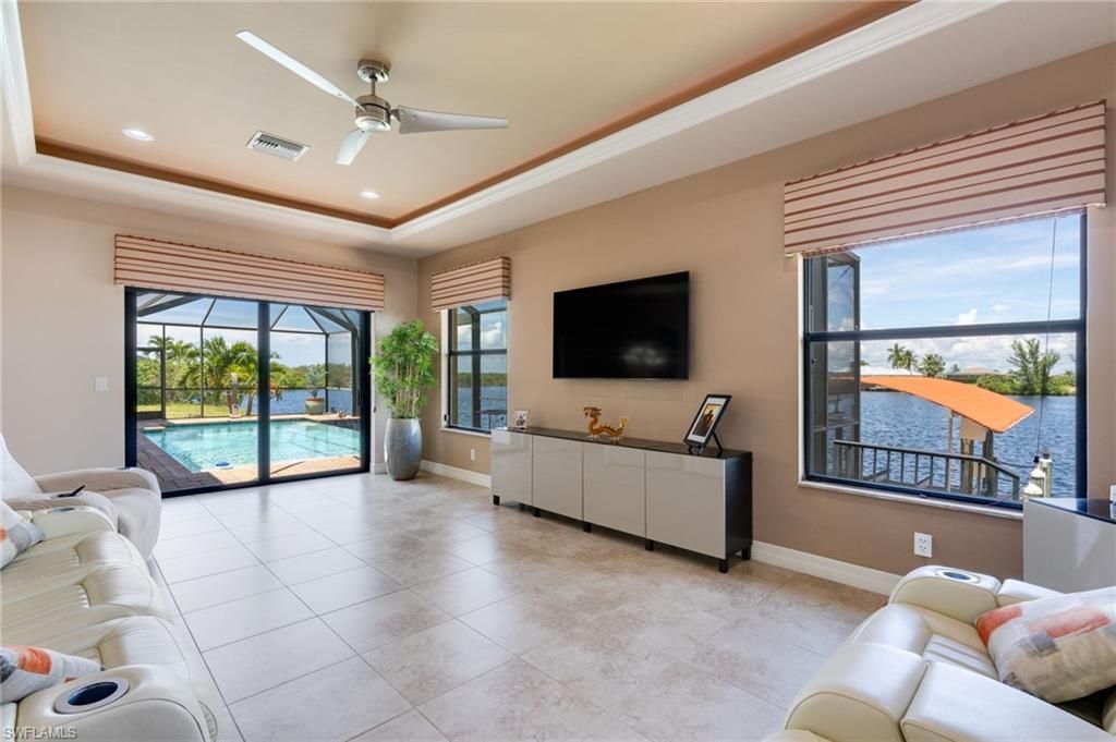 Image 13 of property listing at 4635 NW 32nd TER, Cape Coral, FL 33993