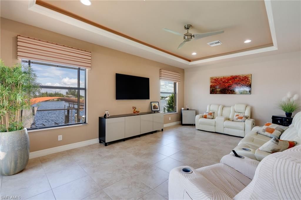 Image 14 of property listing at 4635 NW 32nd TER, Cape Coral, FL 33993