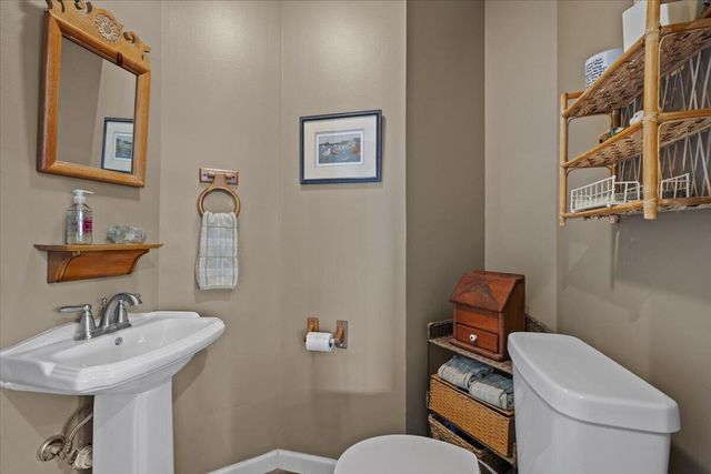 7 Alnwick Road, Palm Beach Gardens, FL 33418