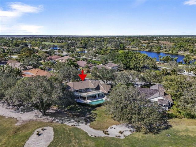 7 Alnwick Road, Palm Beach Gardens, FL 33418