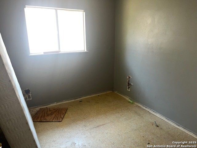4911 Lark, San Antonio, TX 78228