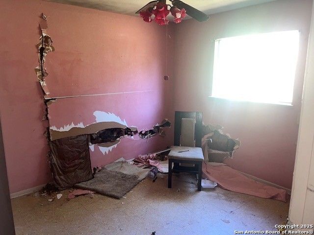 4911 Lark, San Antonio, TX 78228