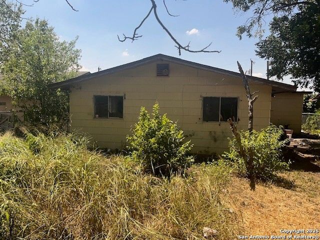 4911 Lark, San Antonio, TX 78228