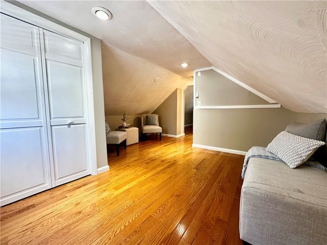 143 River Vue Avenue, Warwick, RI 02889