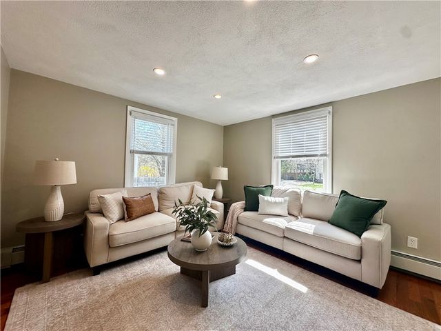 143 River Vue Avenue, Warwick, RI 02889