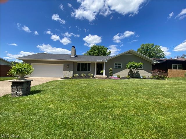 4807 10th Avenue, Vienna, WV 26105
