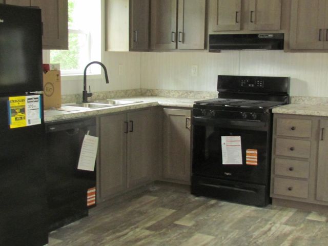 22 Martin Road, Deering, NH 03244