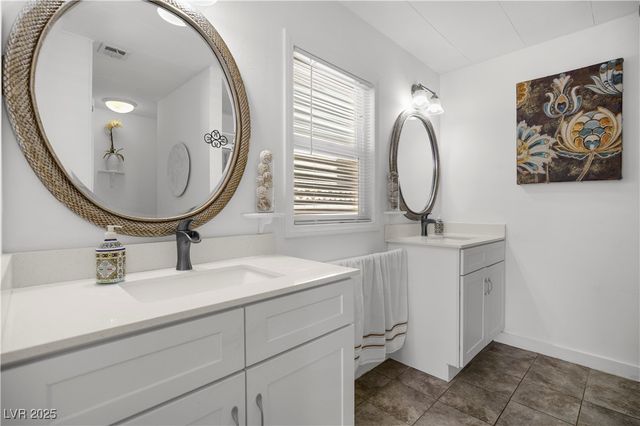 4557 Royal Ridge Boulevard, Las Vegas, NV 89103