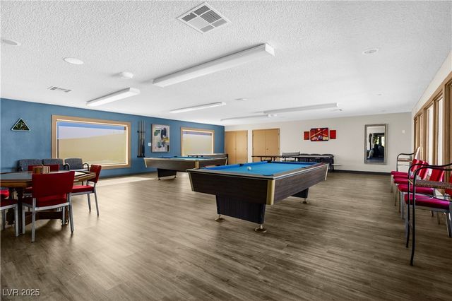 4557 Royal Ridge Boulevard, Las Vegas, NV 89103