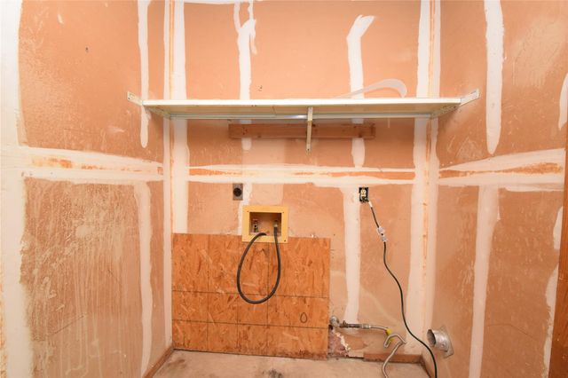 12309 Dellrey DR A, Austin, TX 78758