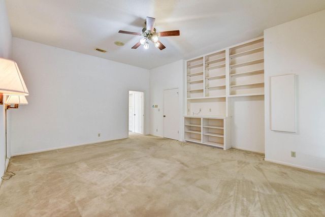 310 Live Oak Lane, Lake Jackson, TX 77566