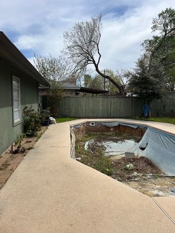 2008 Sexton Drive, Arlington, TX 76015