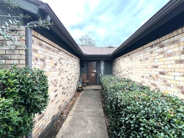 2008 Sexton Drive, Arlington, TX 76015