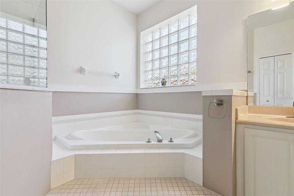 Image 23 of property listing at 9179 DOLLANGER COURT, Orlando, FL 32819