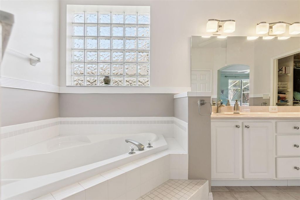 Image 24 of property listing at 9179 DOLLANGER COURT, Orlando, FL 32819