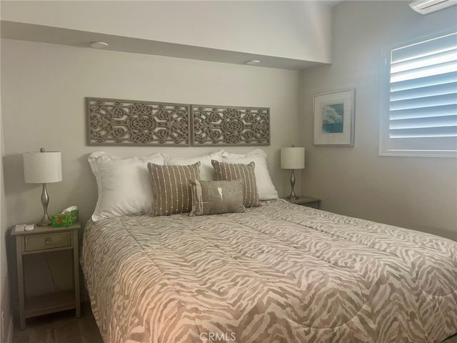 25 Saratoga, Newport Beach, CA 92660