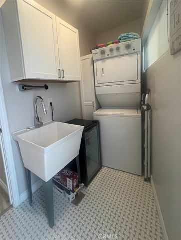 25 Saratoga, Newport Beach, CA 92660