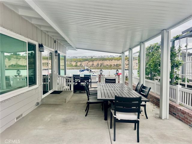 25 Saratoga, Newport Beach, CA 92660