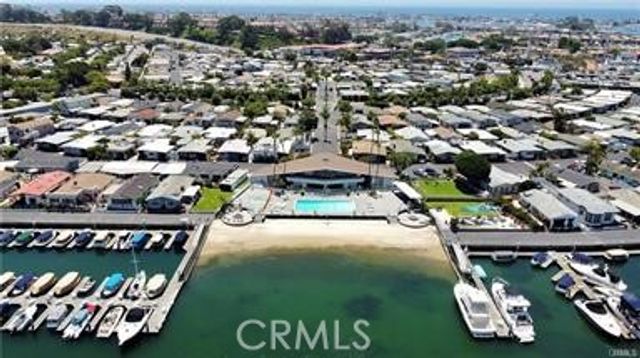 25 Saratoga, Newport Beach, CA 92660