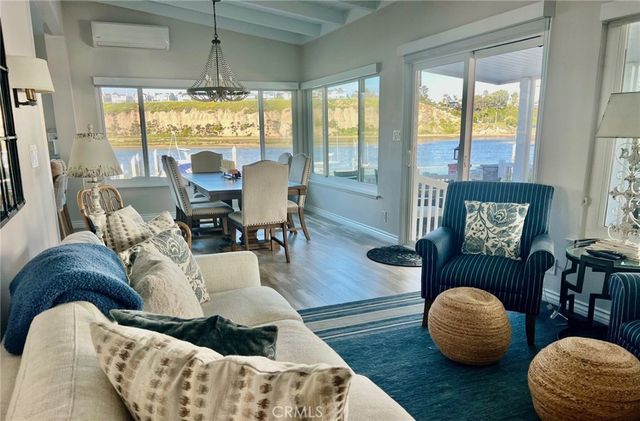 25 Saratoga, Newport Beach, CA 92660