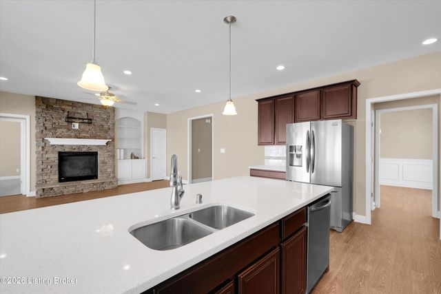 16907 Ascender Pass, Louisville, KY 40245
