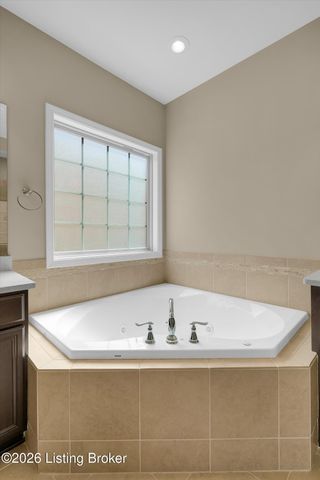 16907 Ascender Pass, Louisville, KY 40245