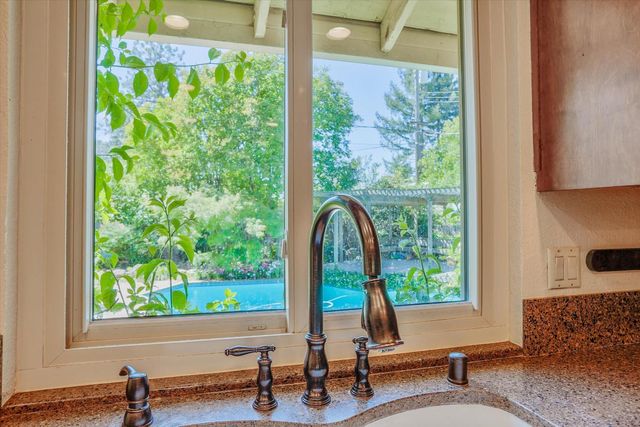 3029 Merrick San Way, Carmichael, CA 95608