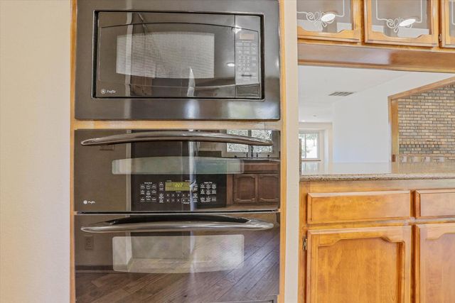 3029 Merrick San Way, Carmichael, CA 95608