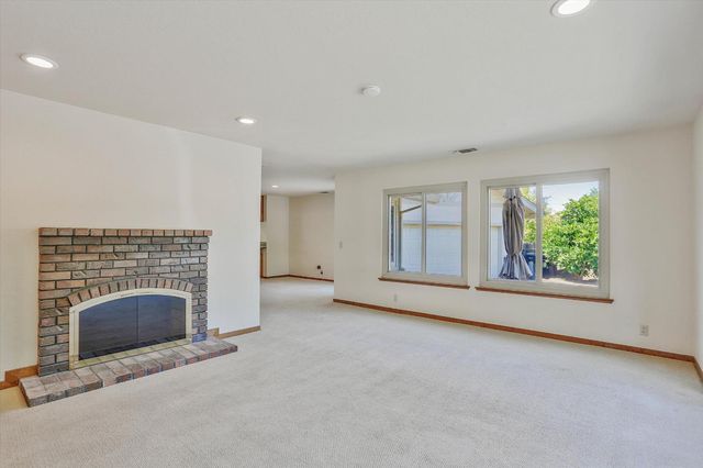 3029 Merrick San Way, Carmichael, CA 95608