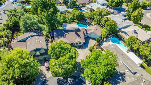 3029 Merrick San Way, Carmichael, CA 95608
