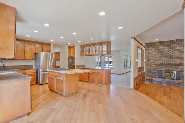 3029 Merrick San Way, Carmichael, CA 95608
