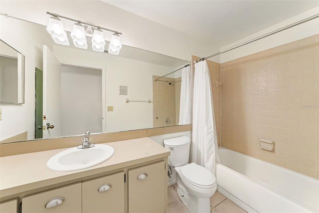 11805 SKYLAKE PLACE C, Tampa, FL 33617