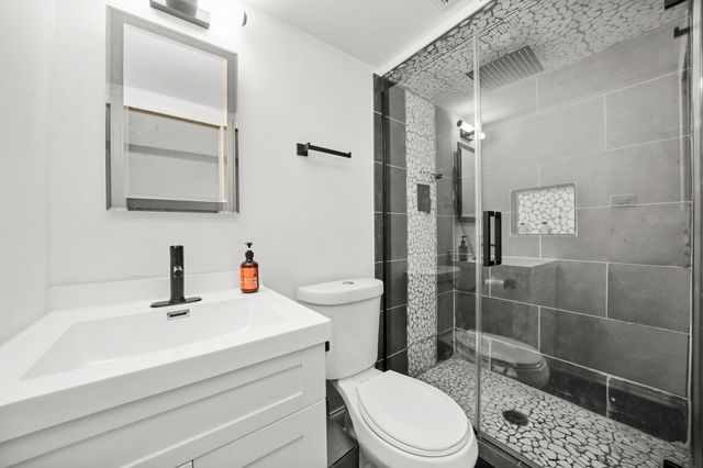 9016 S 48th Court, Oak Lawn, IL 60453