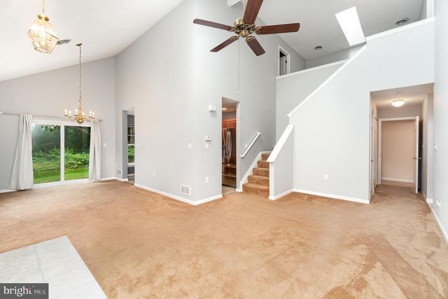 72 COURTYARD DR, Carlisle, PA 17013