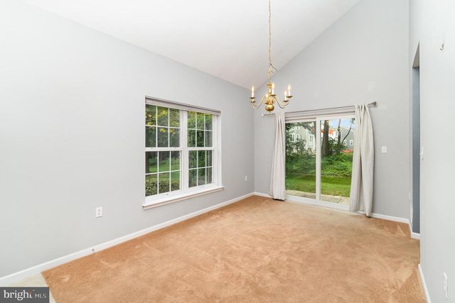 72 COURTYARD DR, Carlisle, PA 17013
