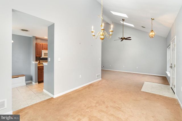 72 COURTYARD DR, Carlisle, PA 17013