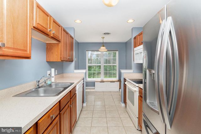 72 COURTYARD DR, Carlisle, PA 17013