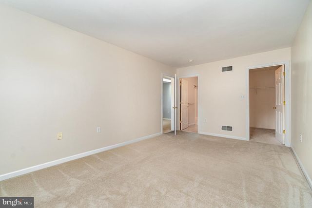 72 COURTYARD DR, Carlisle, PA 17013