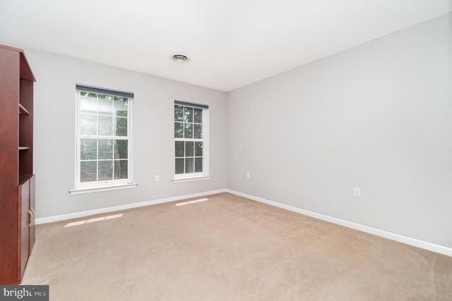 72 COURTYARD DR, Carlisle, PA 17013