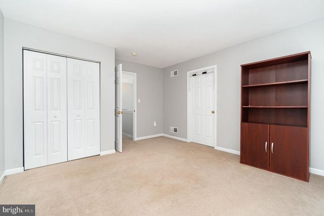 72 COURTYARD DR, Carlisle, PA 17013