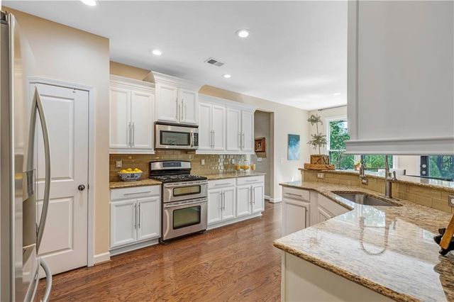 990 Sandtown Place Drive SW, Marietta, GA 30064