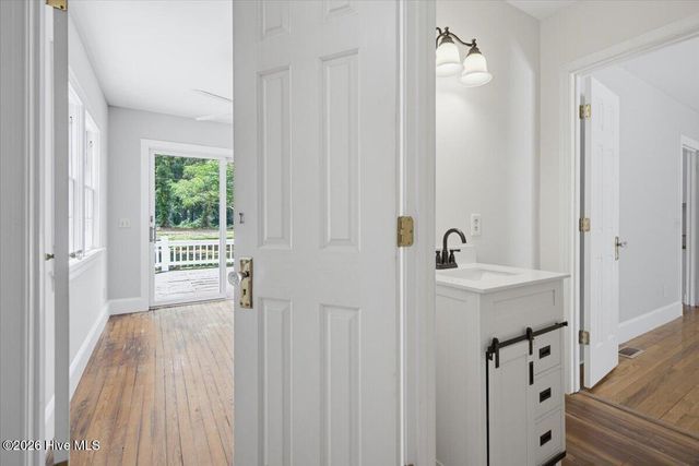 215 E Baltimore Avenue, Pinebluff, NC 28373