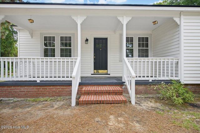 215 E Baltimore Avenue, Pinebluff, NC 28373