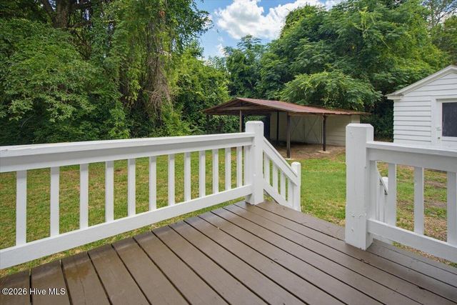 215 E Baltimore Avenue, Pinebluff, NC 28373