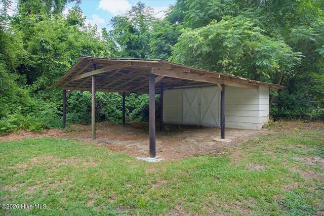 215 E Baltimore Avenue, Pinebluff, NC 28373
