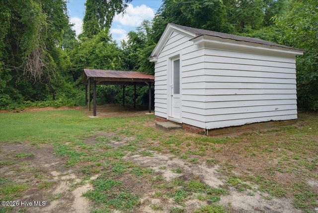 215 E Baltimore Avenue, Pinebluff, NC 28373