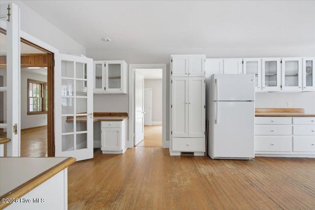 215 E Baltimore Avenue, Pinebluff, NC 28373