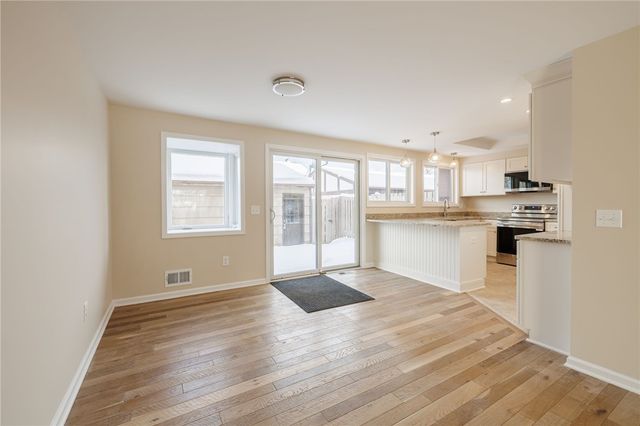 82 Camberley Pl, Penfield, NY 14526